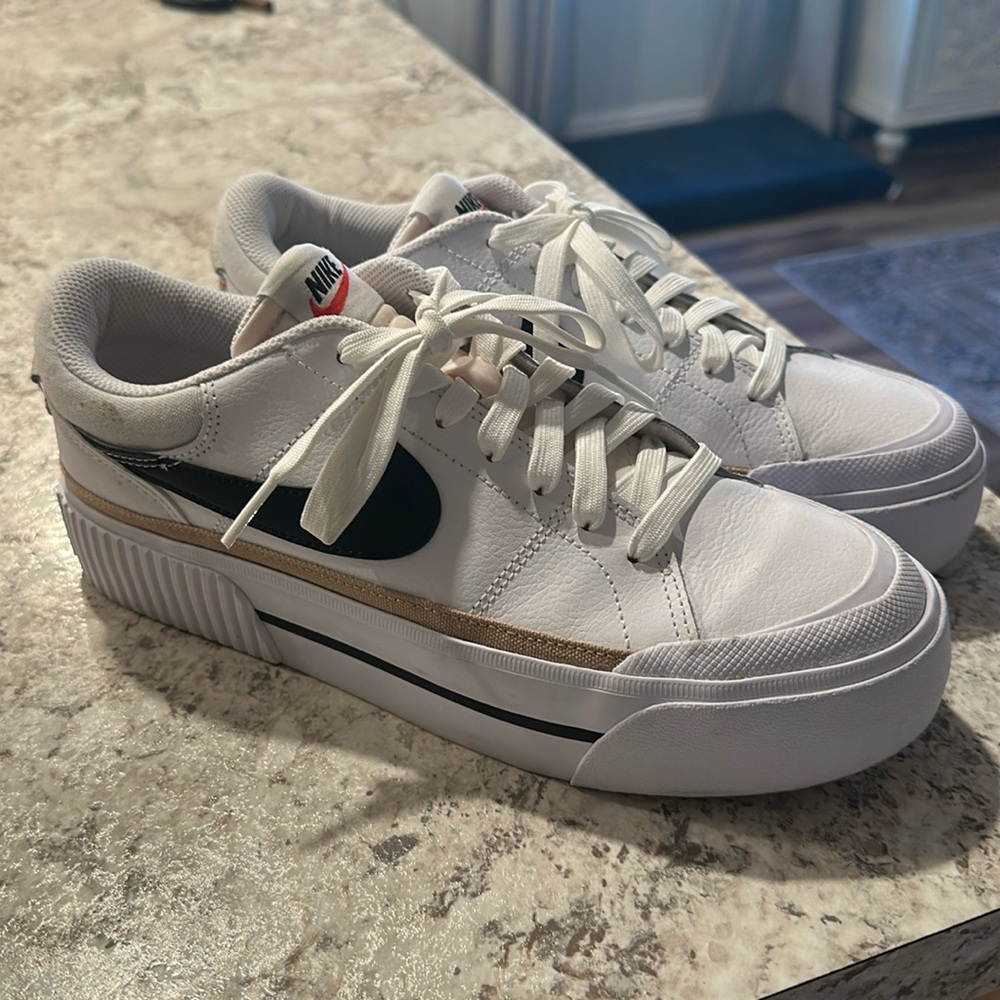 Nike women's court legacy lift platform sneakers